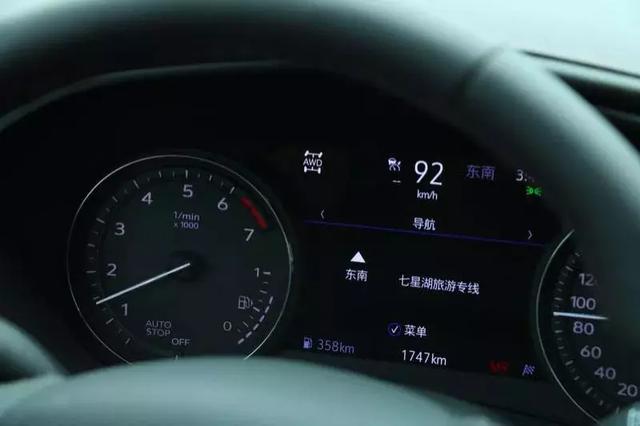 豪华中小型SUV,比宝马X1好看N倍,2.0T+9AT,2779mm的轴距