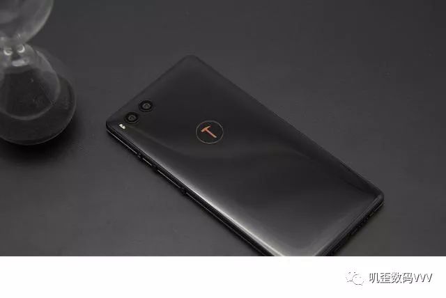 王自如评锤子坚果R1:长处不长,短处太短,你赞同