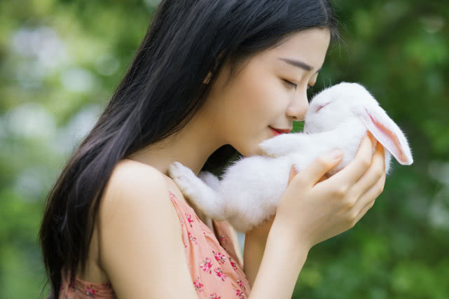 男人越是没出息,这几种特征就越明显,错不了