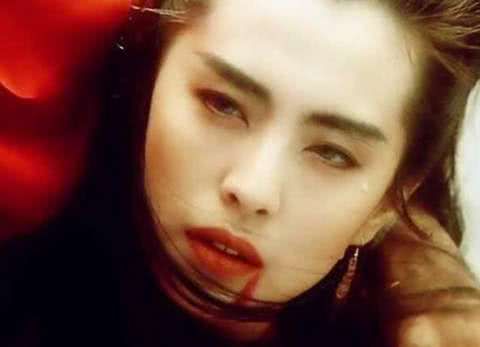 古装剧花式夸张吐血,被王祖贤美哭,最后一位嘴