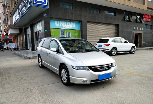 听说这是一台闭着眼睛买都不会错的家用七座车，奥德赛有那么好吗