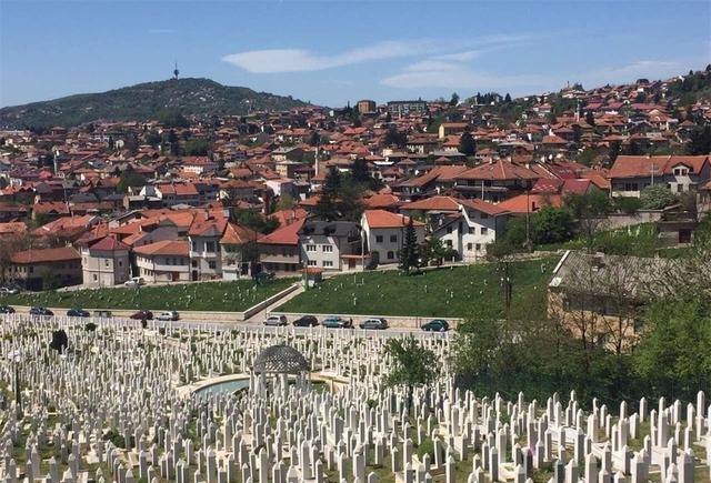 现代版三国鼎立, 一个被分为三个实体的国家