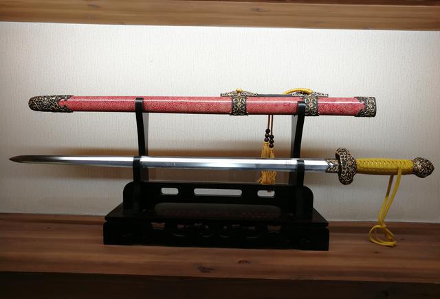 气贯长虹,剑破九霄--贯霄剑赏析