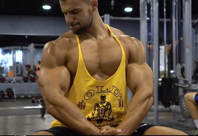 健身初期胸肌 肱三头肌训练:6个动作迅速提升训练基础