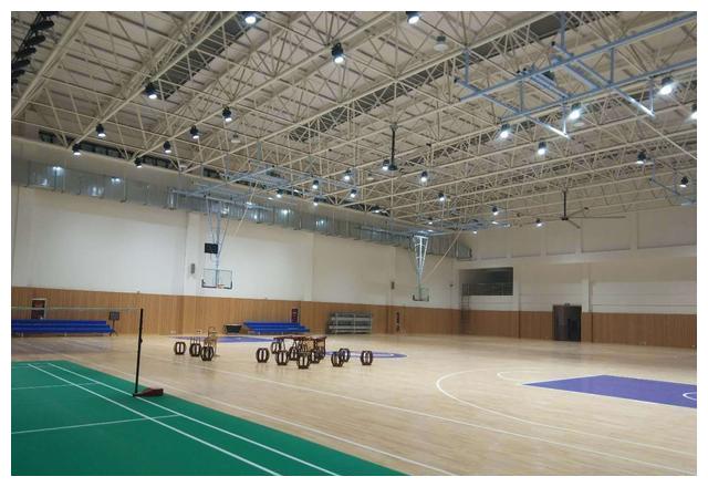 篮球场照明灯具对比赛有多大作用?