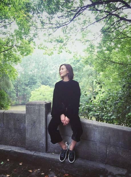 来一股清流，12组女星旅游照，高品位不同风格 解锁拍照新姿势