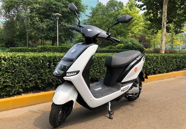 2018年电动车排行榜_雅迪景逸S50EV坐桶