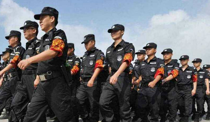 协警工资不高,但为什么年轻人都愿意干,揭开真