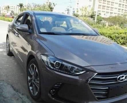 放弃卡罗拉和宝来，自信买了这款车，既帅气又好开！