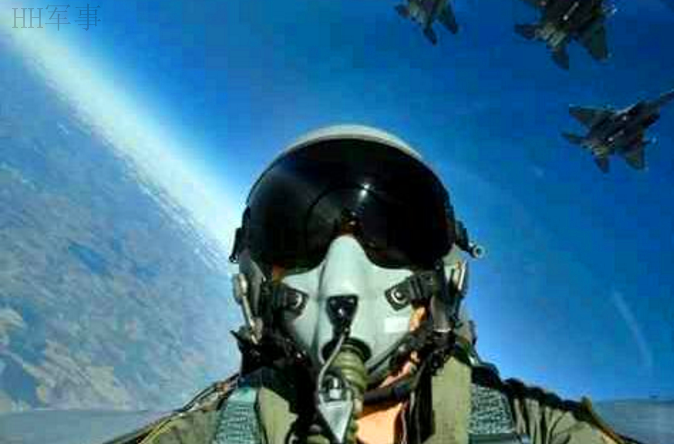 飞行员为保命,飞行失误变天灾!20吨战机砸学校