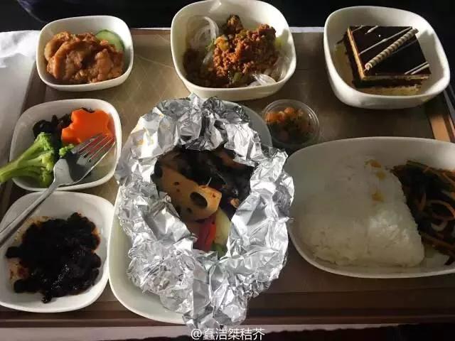 川航事件后,大家为什么还选择川航?网友调侃: