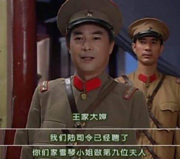 情深深雨蒙蒙:陆振华初见雪姨和傅文佩时,这一