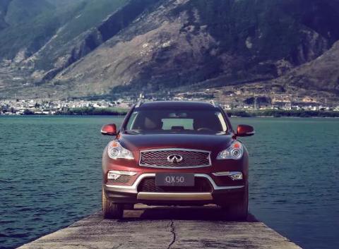 超高颜值的英菲尼迪QX50，配置丰富，实力很强