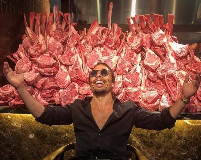 红遍全世界的土耳其撒盐哥面临倒店危机,餐饮