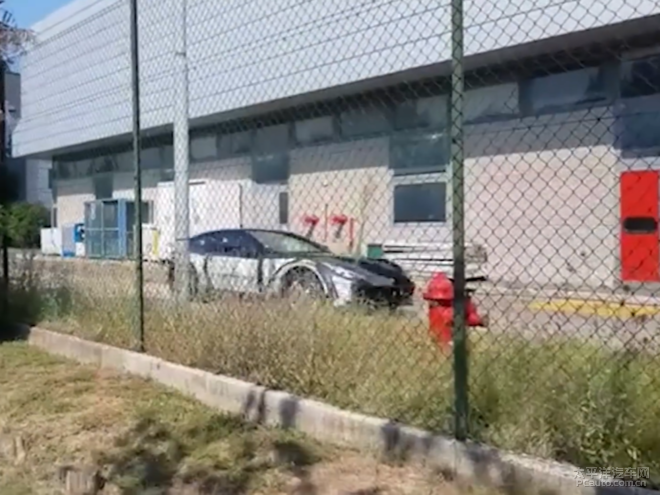 法拉利Purosangue伪装车谍照曝光 品牌首款SUV车型
