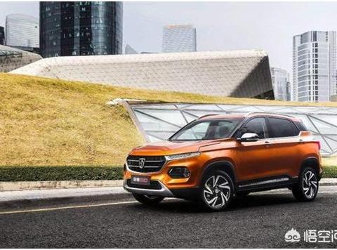 想买一辆七八万左右的家庭代步车，省油省心，有什么推荐？