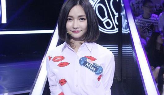 LOL第一女主播Miss整容了? 线下活动脸部浮肿