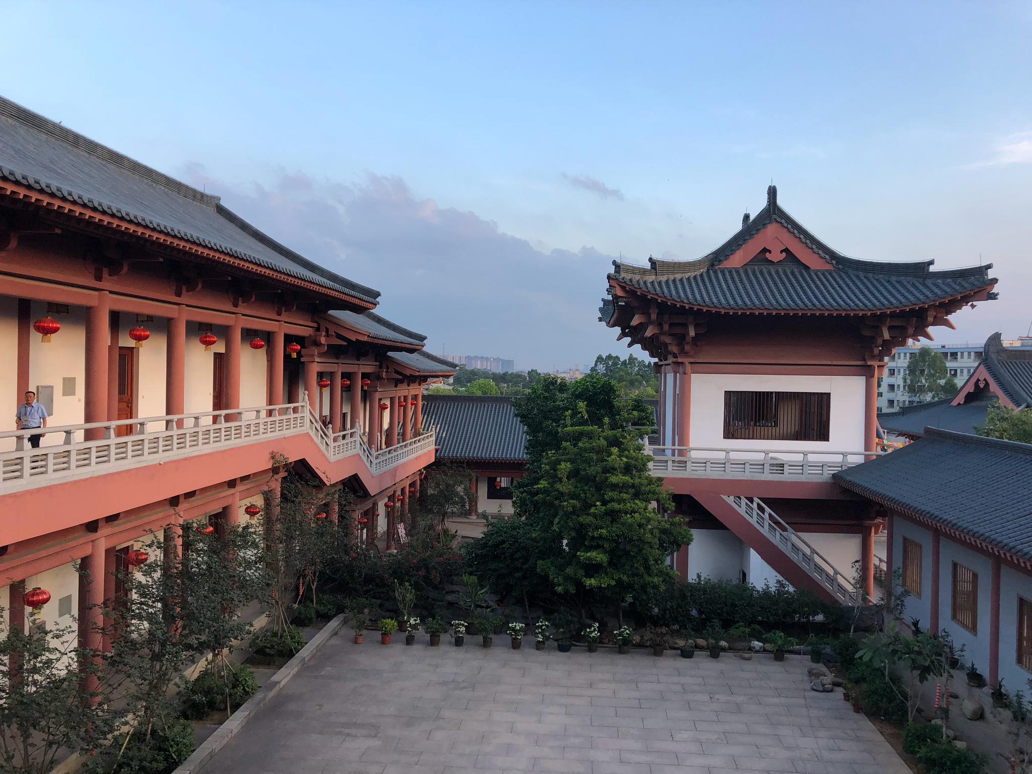 广州花都华严寺 访师兄印觉大和尚 心静大和尚