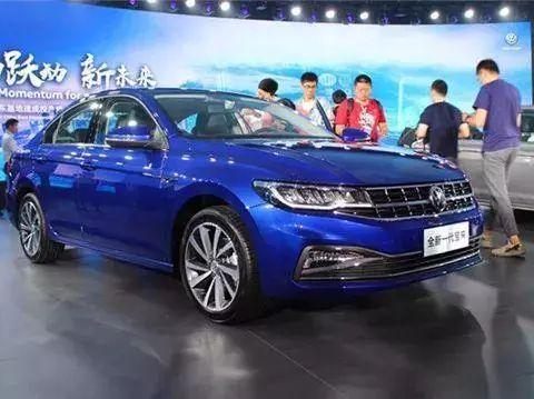 10万块的迈腾正式亮相，大众全新一代宝来或9月上市，全面升级