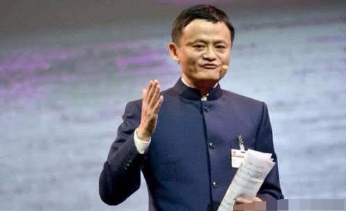 马云:那些低调一声不吭就
离任的人,才是真正想
离任的人