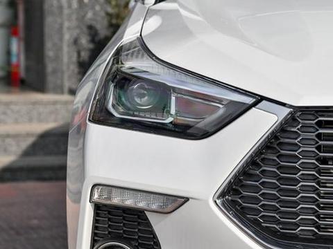 标配全景天窗+LED大灯，1.5T配7DCT，颜值动感的国民SUV！