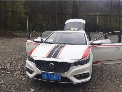 花15.11万元落地顶配网红车名爵6，车主调侃6s破百能秒哭思域