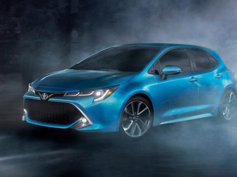 丰田将于本月底发布新款卡罗拉，这内饰比雷克萨斯UX好看多了