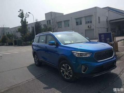 长安欧尚首款高端SUV实车亮相，网友：还是一副面包车的既视感