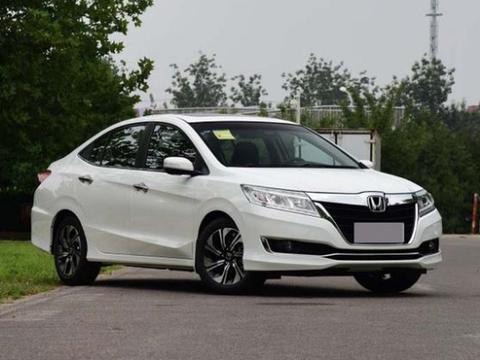 小雅阁搭1.8L+5MT/CVT，10.98万开走为何无缘前十不敌新轩逸？