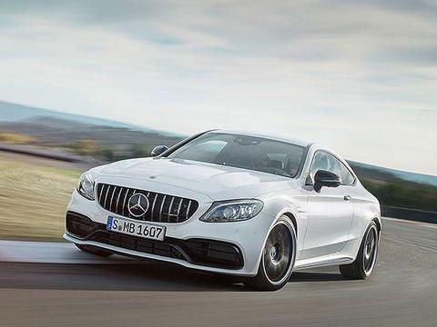 每个男人心中，都可能住着这两款车