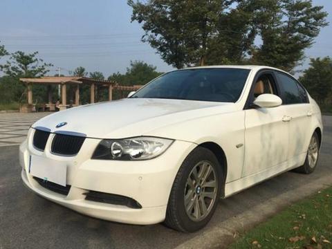 花6买辆宝马3系开回乡下跑婚庆，老百姓创业也买得起