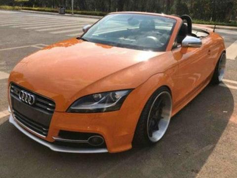 花22万买辆奥迪TT代步，开在路上回头高，夜场撩妹神器