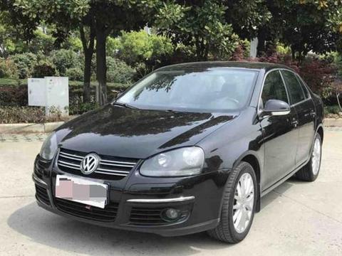 花5万2买辆大众速腾代步，当打开后尾箱的那一刻，整个人呆住了