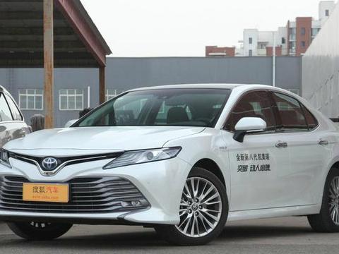2018款丰田凯美瑞2，5HQ旗舰版
