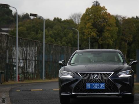 雷克萨斯LS2018款500h行政版