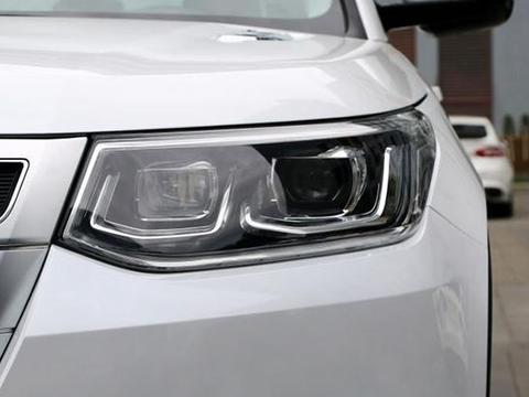 外观霸气，标配LED大灯，2.0T+爱信6AT，动力媲美汉兰达！