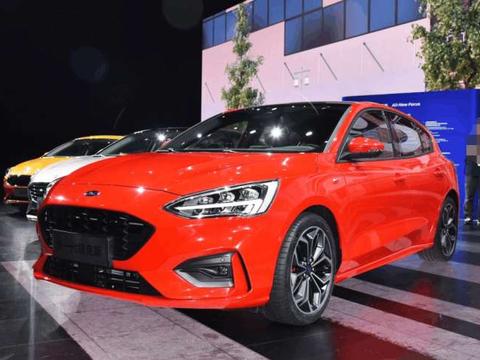 10万元小钢炮升级归来，就冲这些配置，高尔夫和卡罗拉都悬了