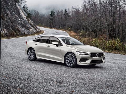 发力轿车市场 沃尔沃S60轿跑车型效果图