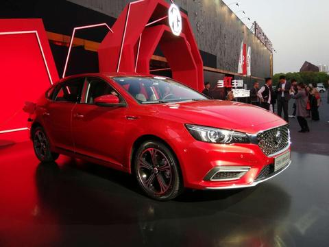 高性能+高智能+高颜值！名爵6插电混动16.98万起，轿车市场迎变数