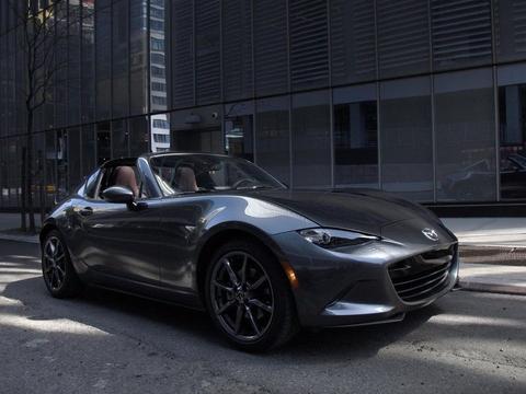 赶着北京车展交付，这辆30多万落地敞篷能满足你对跑车的幻想吗？