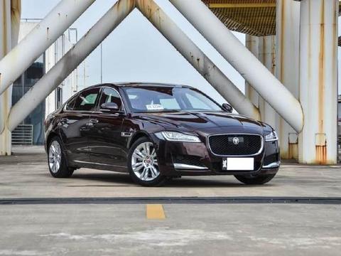 颜值比奔驰C级帅，操控不输宝马3系，仅29万连辉昂都卖不过