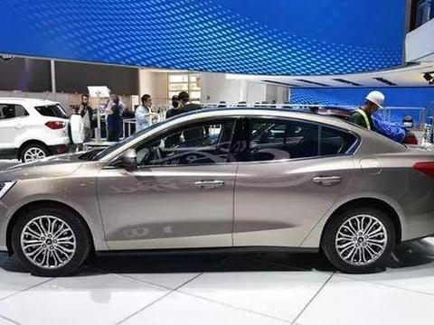 新车颜值赛过思域，悬浮式中控大屏配1.5T动力，12万都能买得起