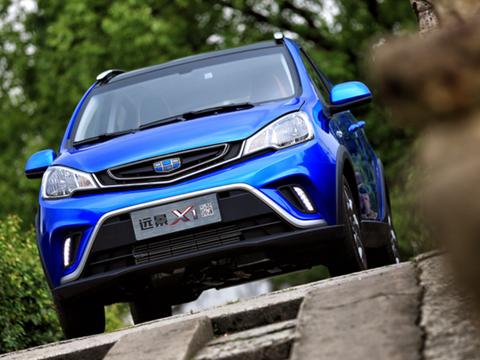 在同级中油耗最低几款车，这小型SUV才3.8L，卡宴不到13L