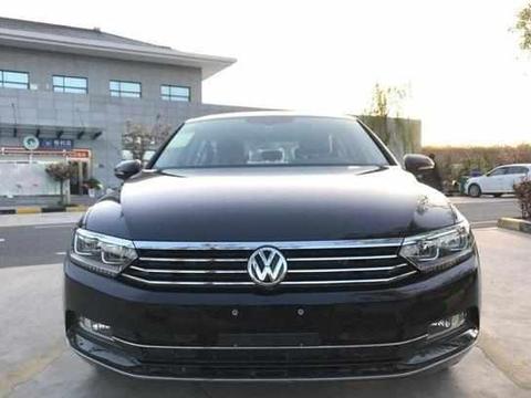 90后喜提大众迈腾，达成梦想！听听他是如何评价大众迈腾的