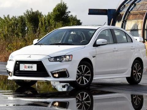 颜值不输思域，名声不输GTI，这台性能轿车仅售7万，却卖不动