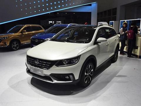 一汽终于造出国产最美旅行车，顶配不到8万，网友：比蔚领帅多了