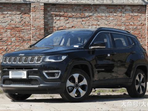 谁说城市SUV四驱不如硬派四驱, 看丰田荣放对比吉普指南者就知道