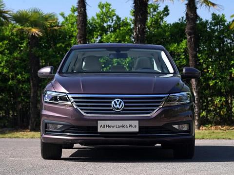 朗逸plus 正式上市11.59万起，手机架和收音机组合值得买？