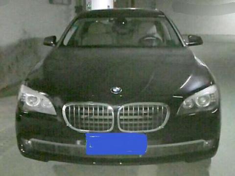 开300多万元的宝马760还喝一元钱的水，车主的话让人肃然起敬