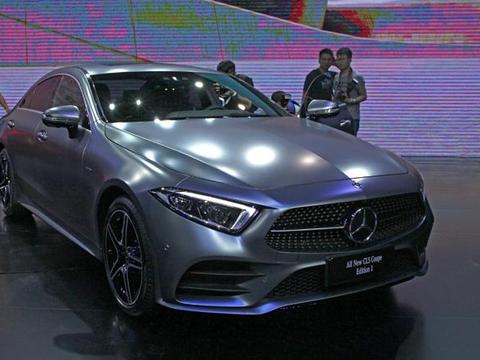 全新奔驰CLS四门轿跑上市，全系四驱仅88万！